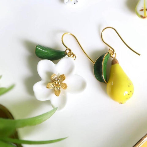 NB - J611 Harvest Time pear and Flower earrings