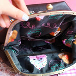 TM - MUS3300 macaroon boy and girl sling bag
